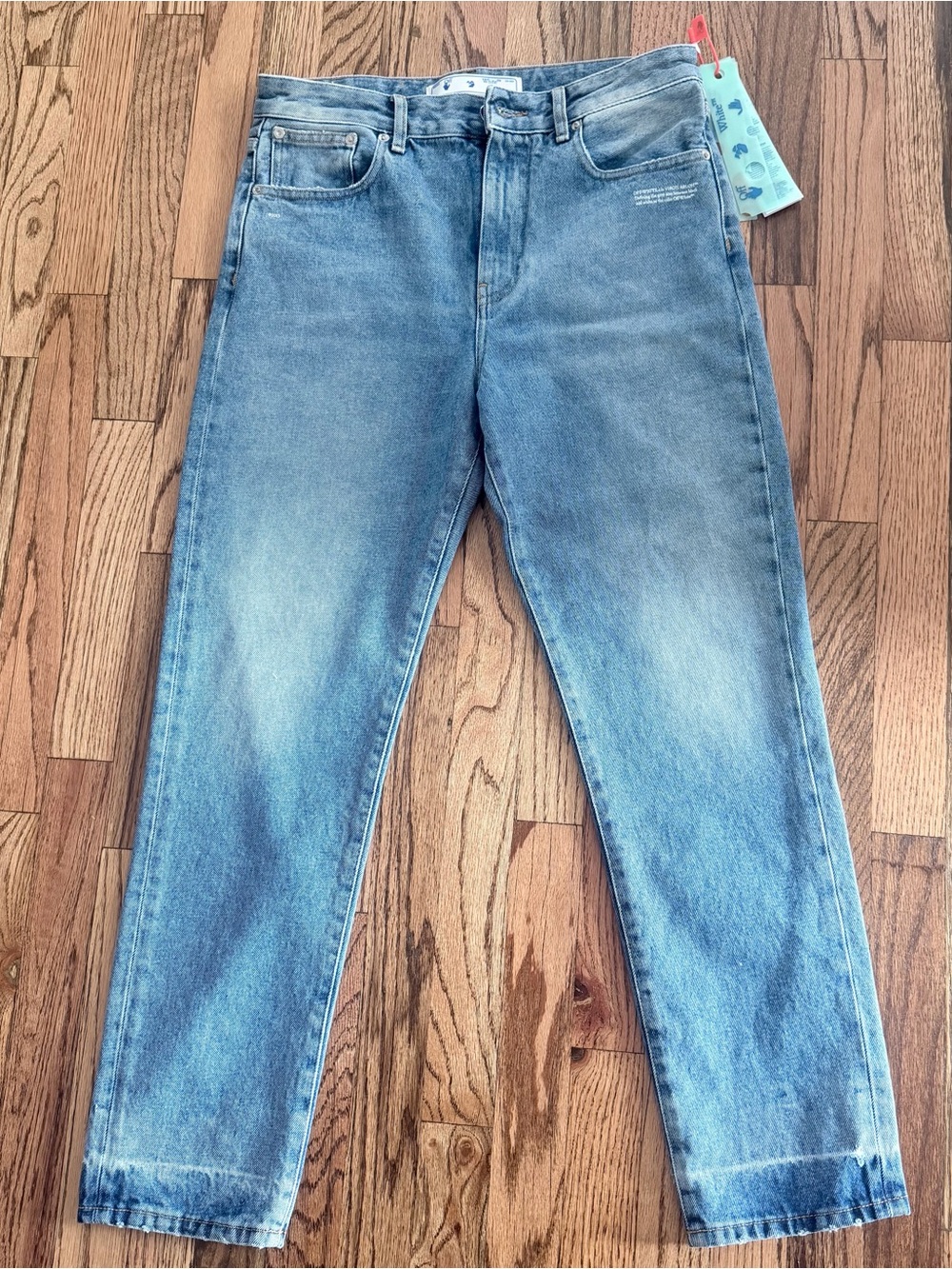 NWT Off-White Permanent Blue Women’s  Size 28 Straight Denim